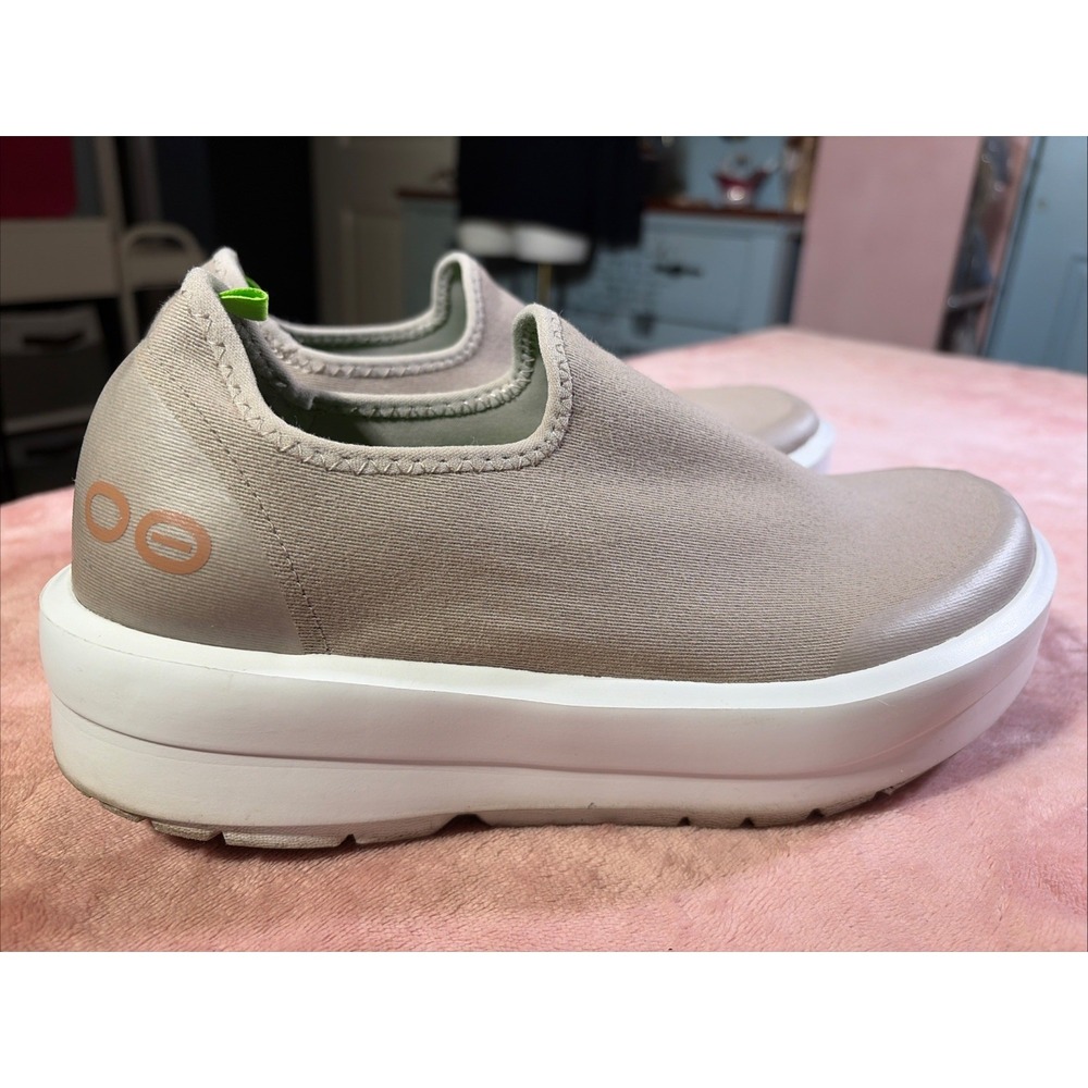 Oofos OOmg Eezee Tan Taupe Slip On Recovery Shoes Women's Size 9